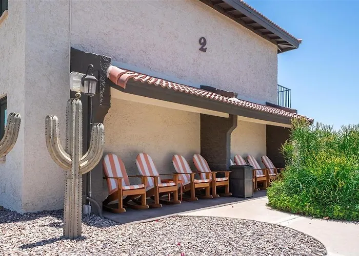 129 Fully Furnished, Amenities Galore